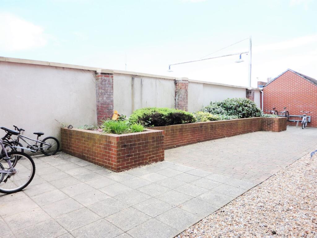 Property photo 8