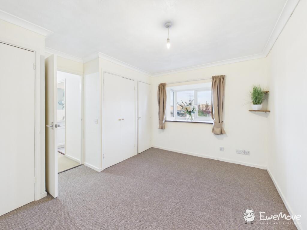 House in Test Valley, Burghclere Down, Andover - More