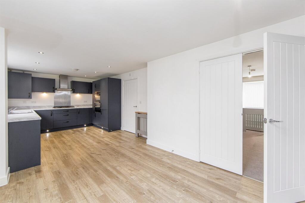4 bedroom Detached House in Burstock Drive, Cottam, Preston - View 4