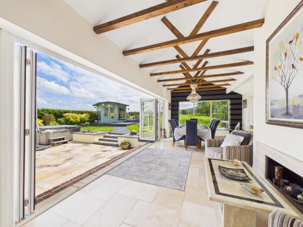 Caeau Isa Farm, Rhewl Fawr Road, Penyffordd, Holywell, Flintshire, CH8 9HJ - View 3