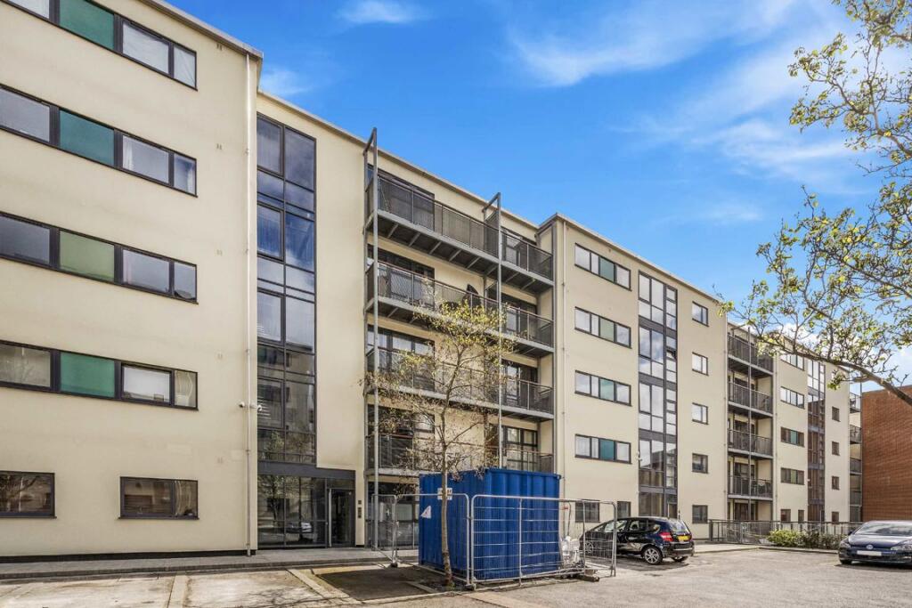 Main image of property: Copenhagen Place, Canary Wharf