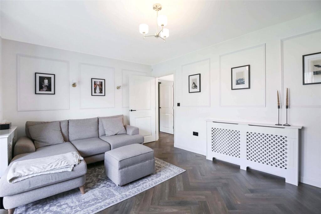 House in Stewarton, East Ayrshire - View 3