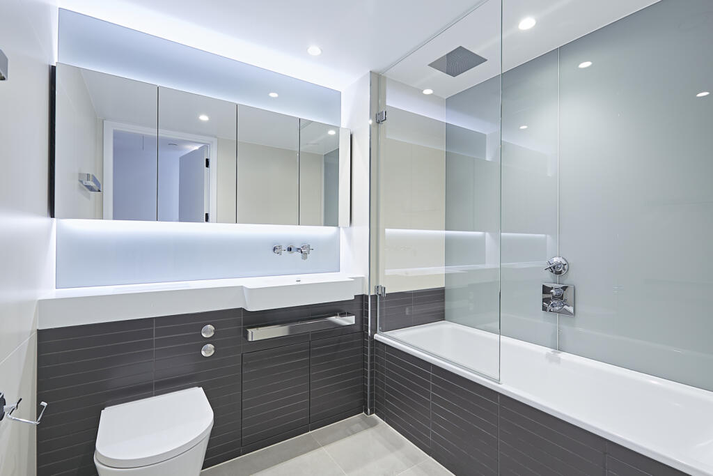 Apartment in London - More