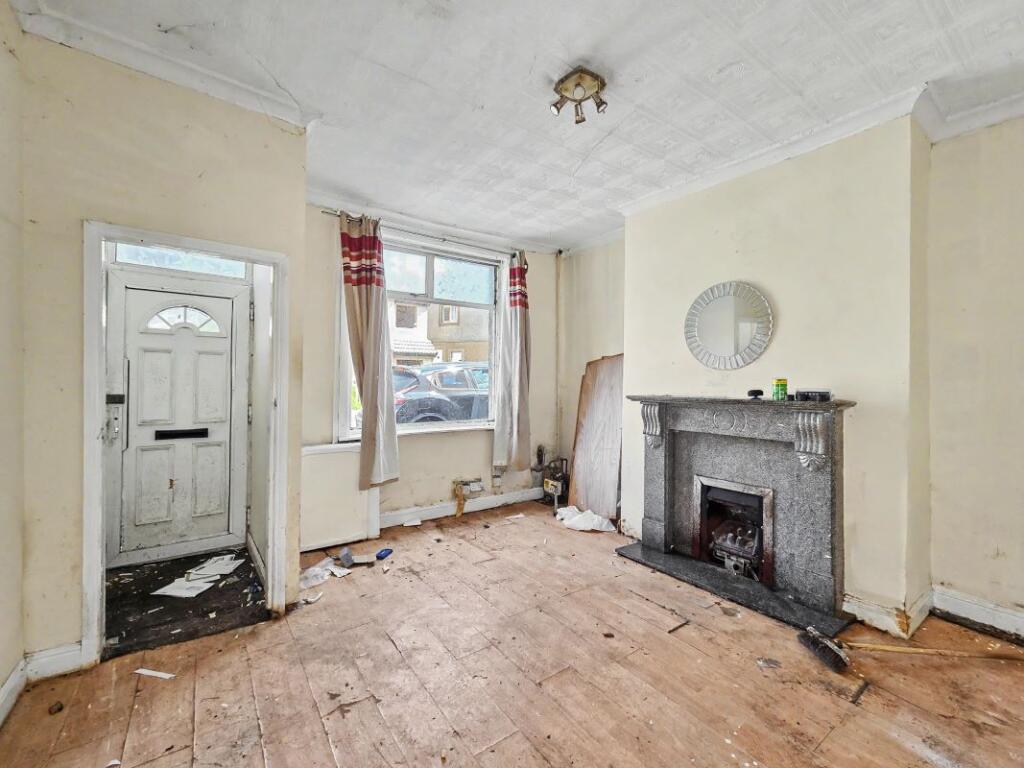 House in Rochdale, Newbold Brow - View 2