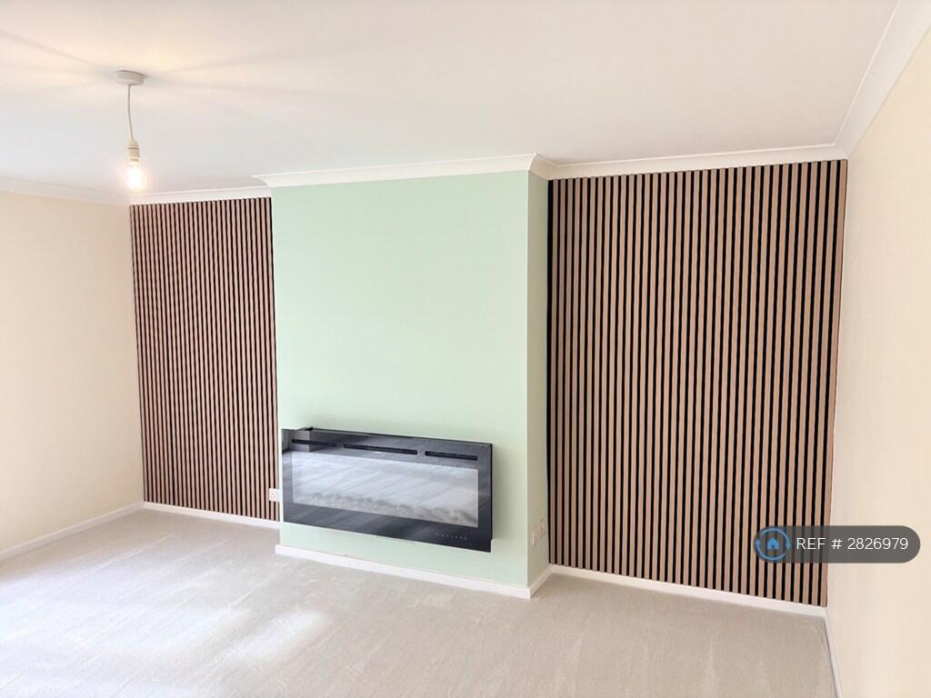 Main image of property: Mile Oak Road, Rotherham, S60