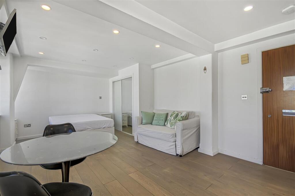 Apartment in London - View 4