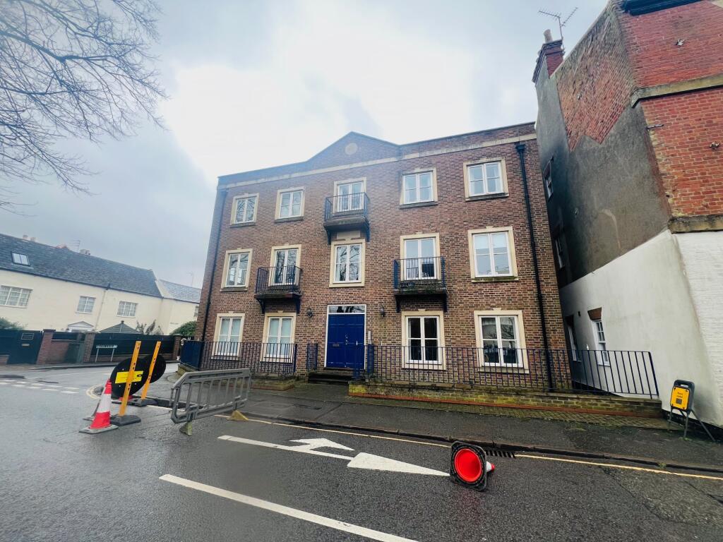 Main image of property: High Street, SPALDING