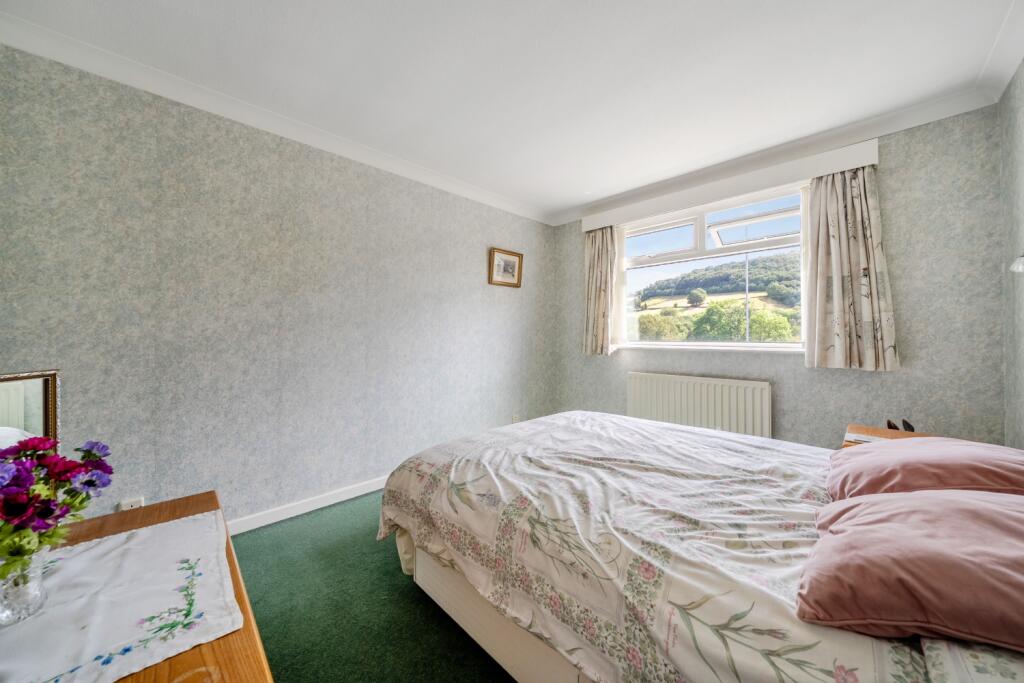 House in Calderdale, Banksfield, Hebden Royd - More