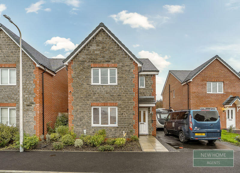 Main image of property: Heol Y Gylfinir, Llanilid, Pontyclun, CF72 4AX 