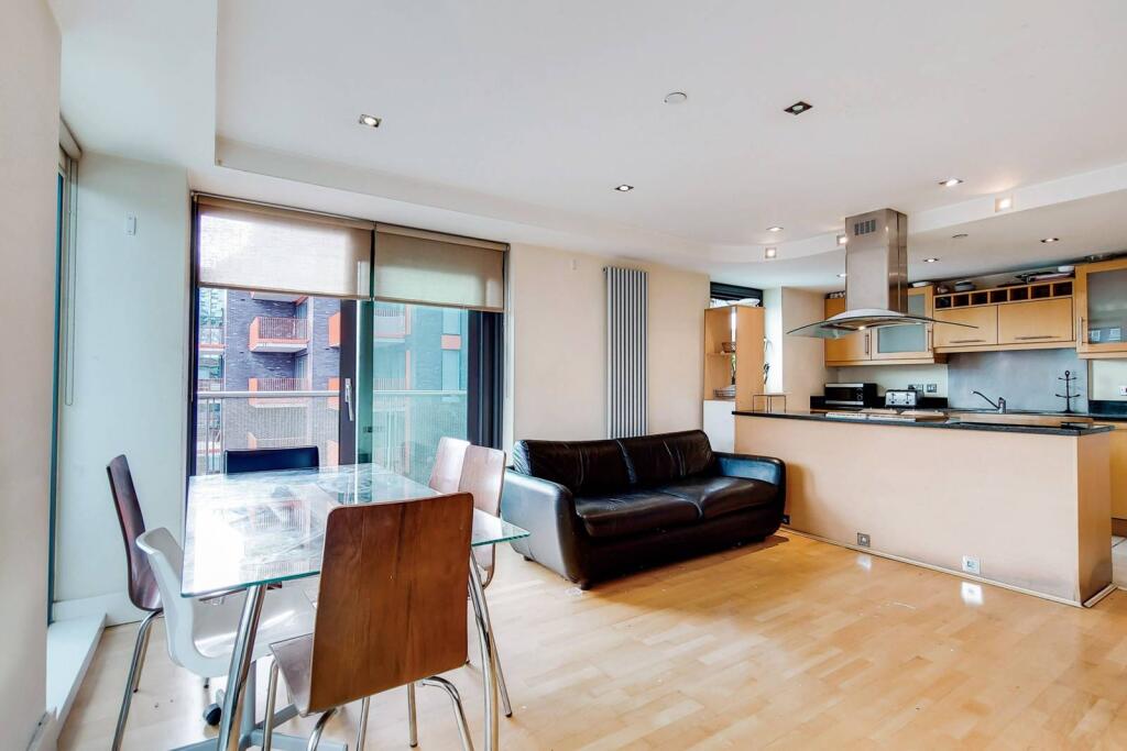 Main image of property: Millharbour, Canary Wharf, London, E14