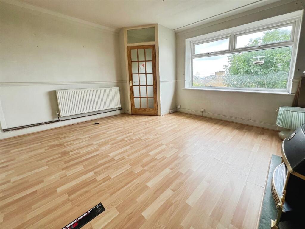 House in Bradford, Haigh Fold, Undercliffe - View 4