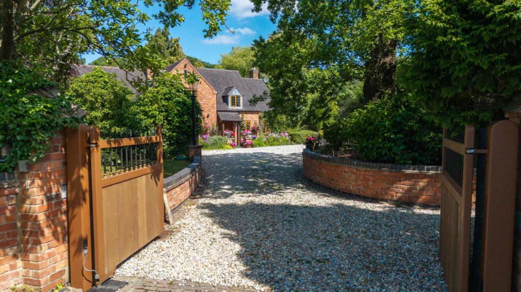 Additional image 31 of Carpenters Hill, Beoley, Redditch