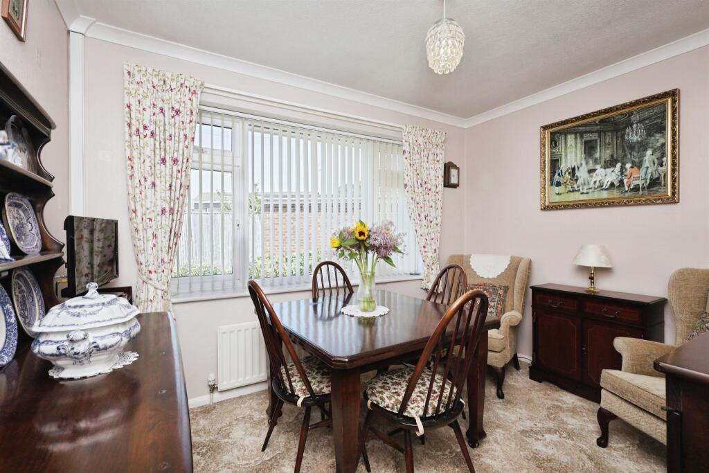 Willow Drive, Polegate photo 5