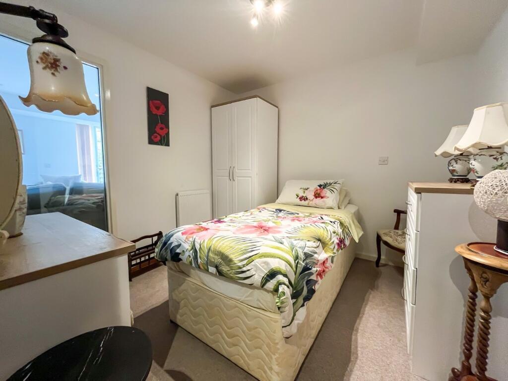 Apartment in Bristol - View 5