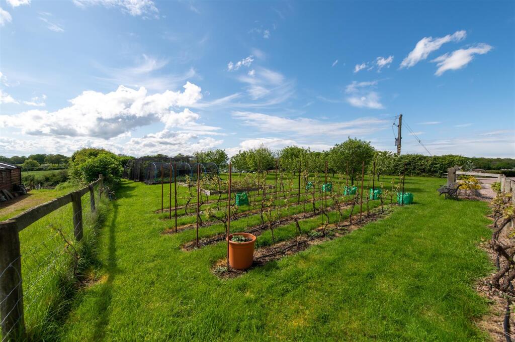 Additional image 37 of Swan Lane, Upton Warren, Bromsgrove