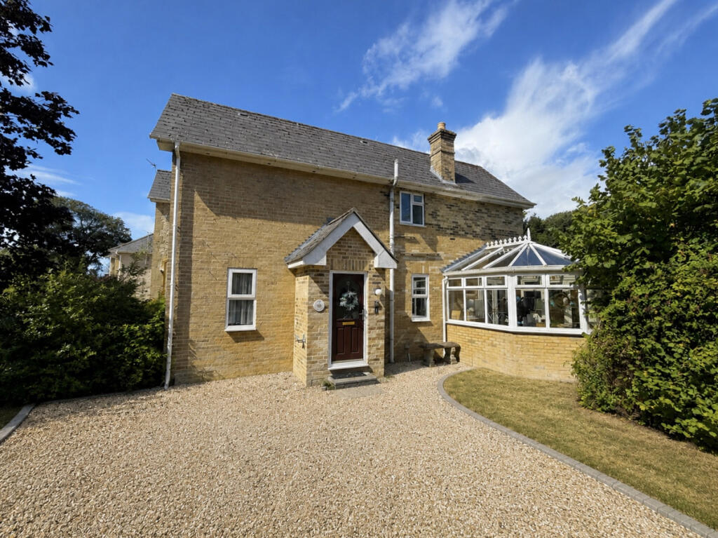 Main image of property: Heathfield Road, Freshwater, PO40