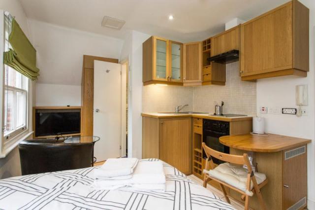 Studio flat for rent