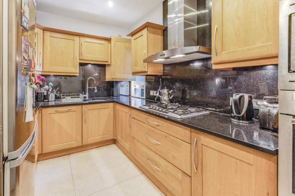 Apartment in London - View 4