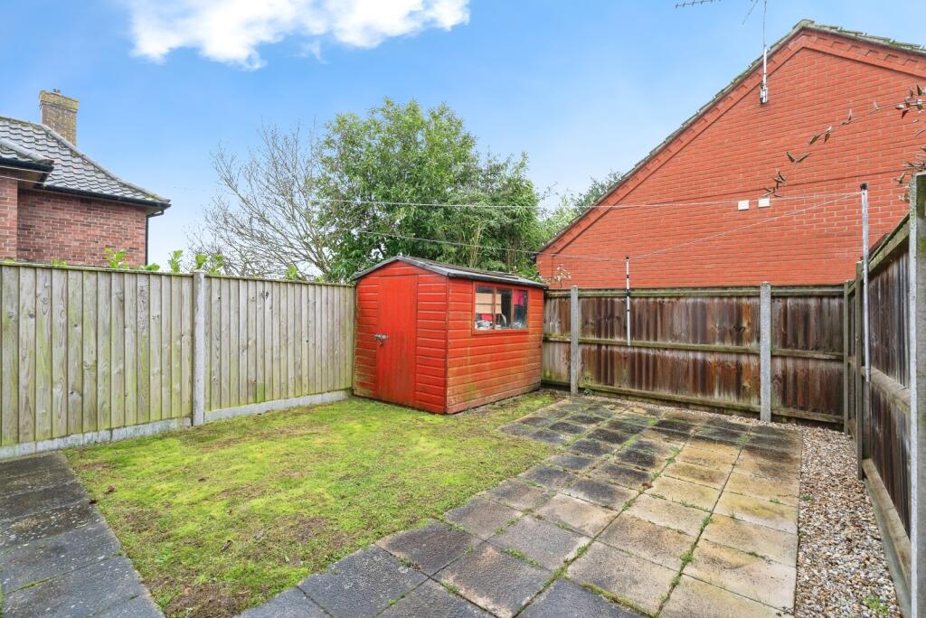Barons Close, Fakenham, Norfolk, NR21 photo 3