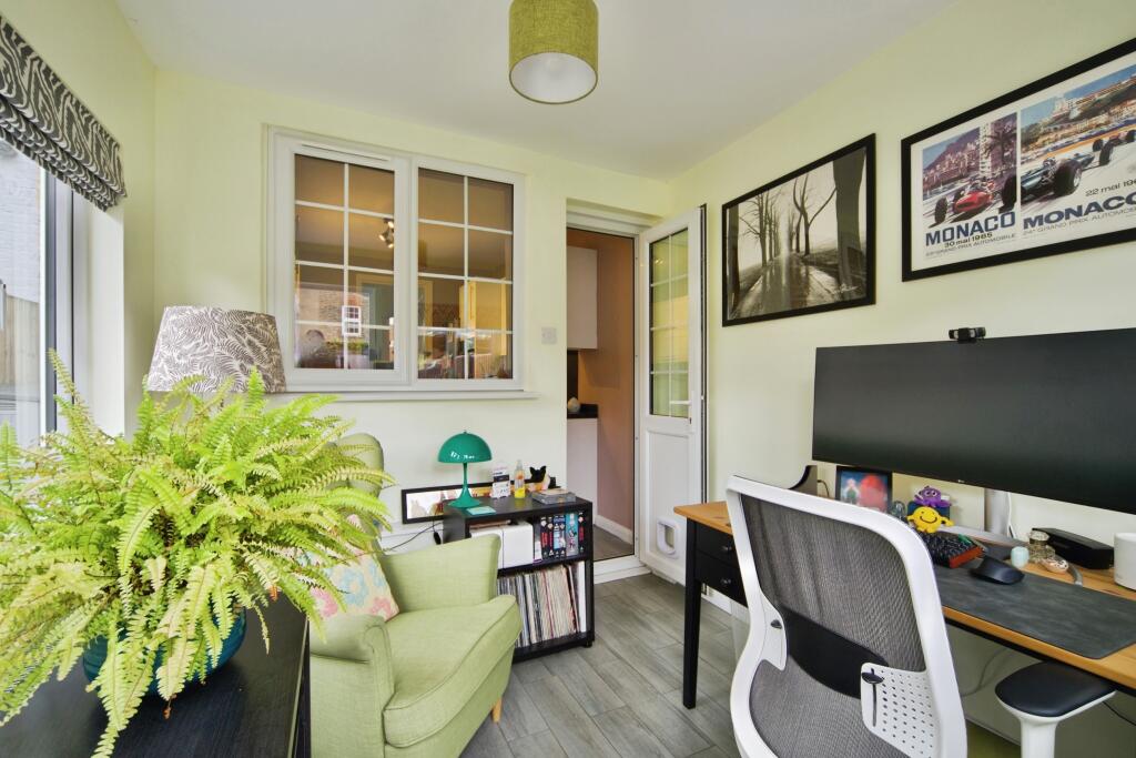 Bulwer Road, London, N18 - View 6