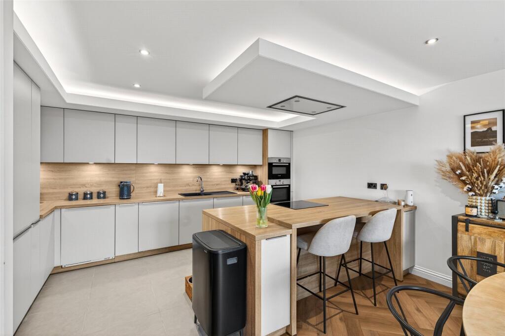 House in Burnley, Hapton - View 5