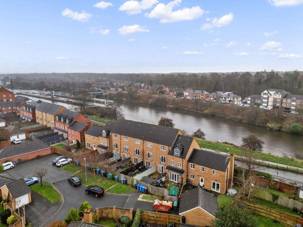 Telford Close, Warrington, WA4 photo 2