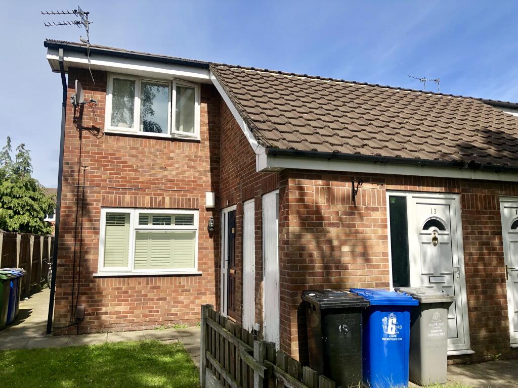 Main image of property: Aspenwood Drive, Sale,M33 5RW