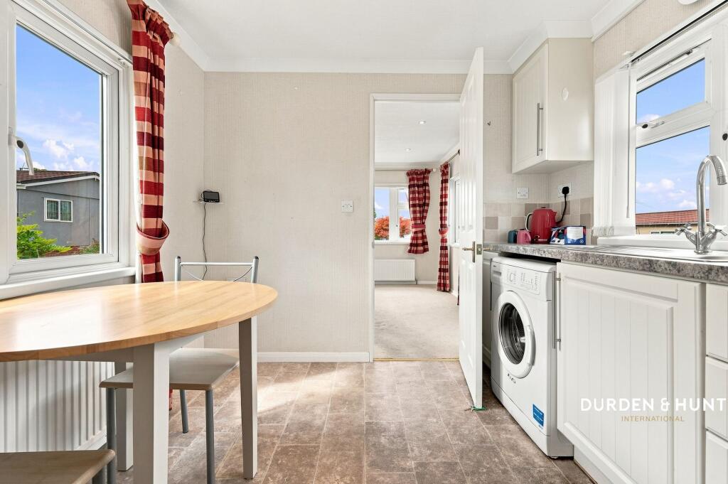House in Southend-on-Sea - View 5