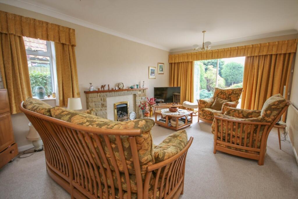 12 Sandy Lane, South Wootton, King's Lynn, Norfolk PE30 3NX photo 3