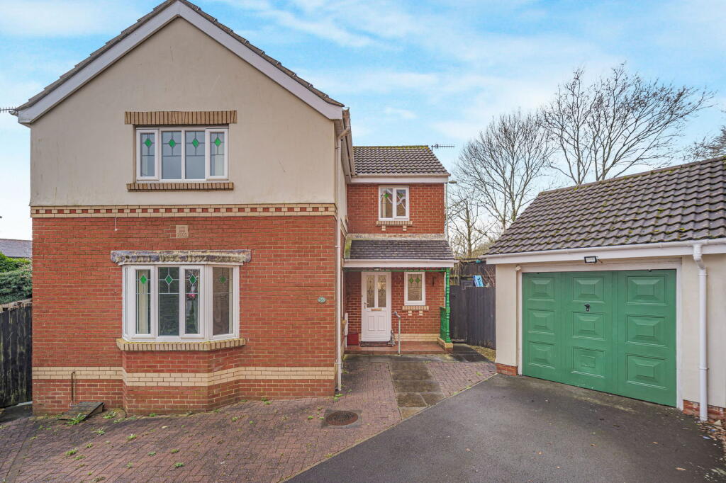 Main image of property: Clos Cae Pwll, Nelson, Treharris