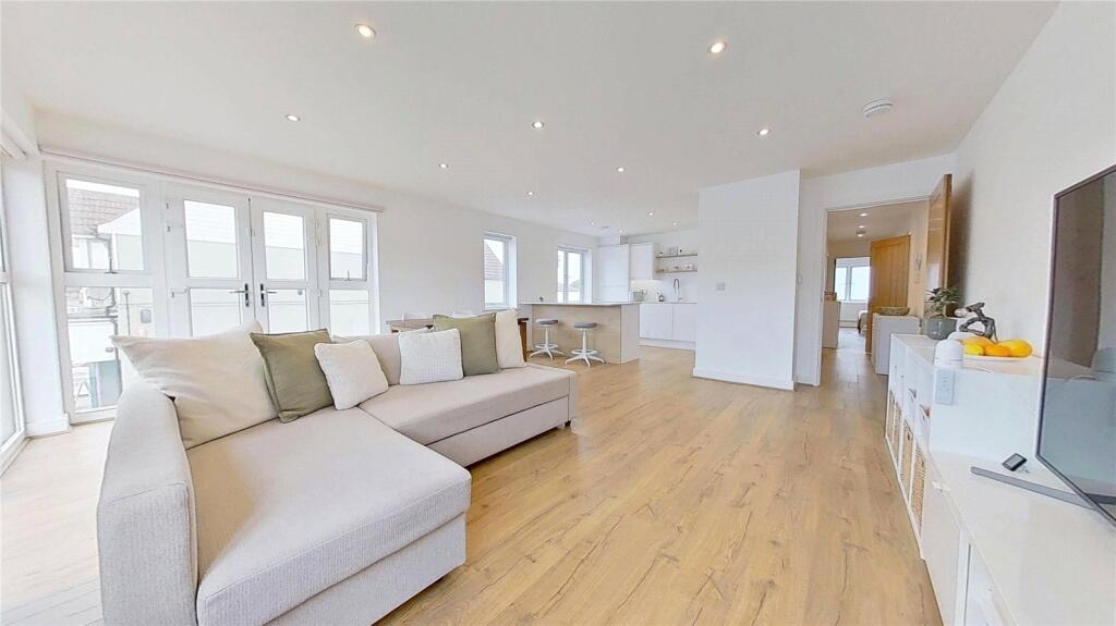 Apartment in Adur, Lancing - View 5