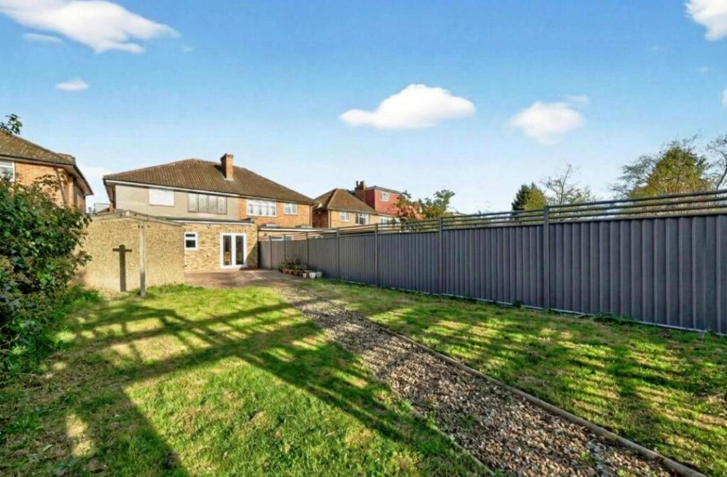 House in London - View 4