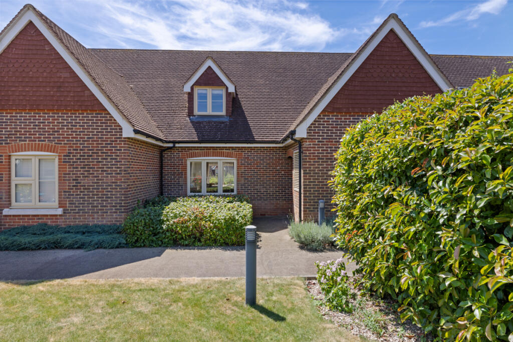 Main image of property: Poplar Court, Durrants Village, Faygate, West Sussex RH12