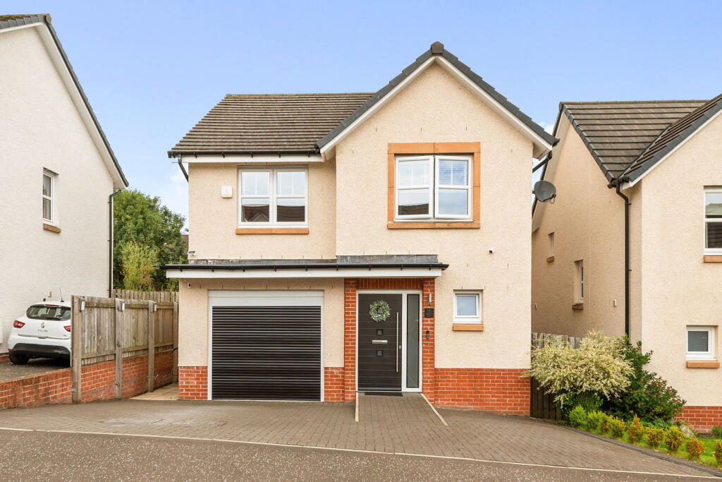 Main image of property: 18 Toptowie Drive, Denny, FK6 5FB
