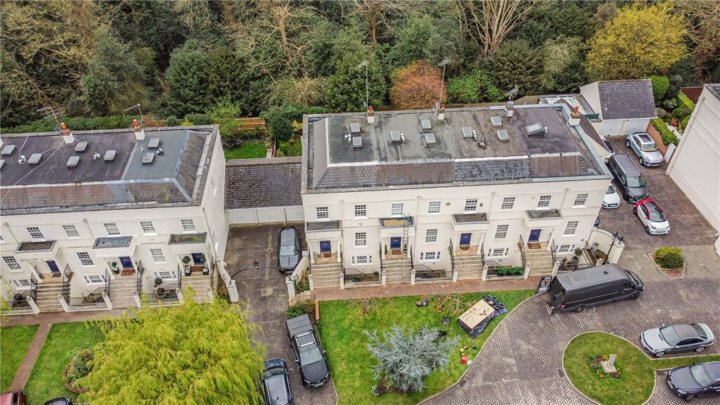 House in London - More