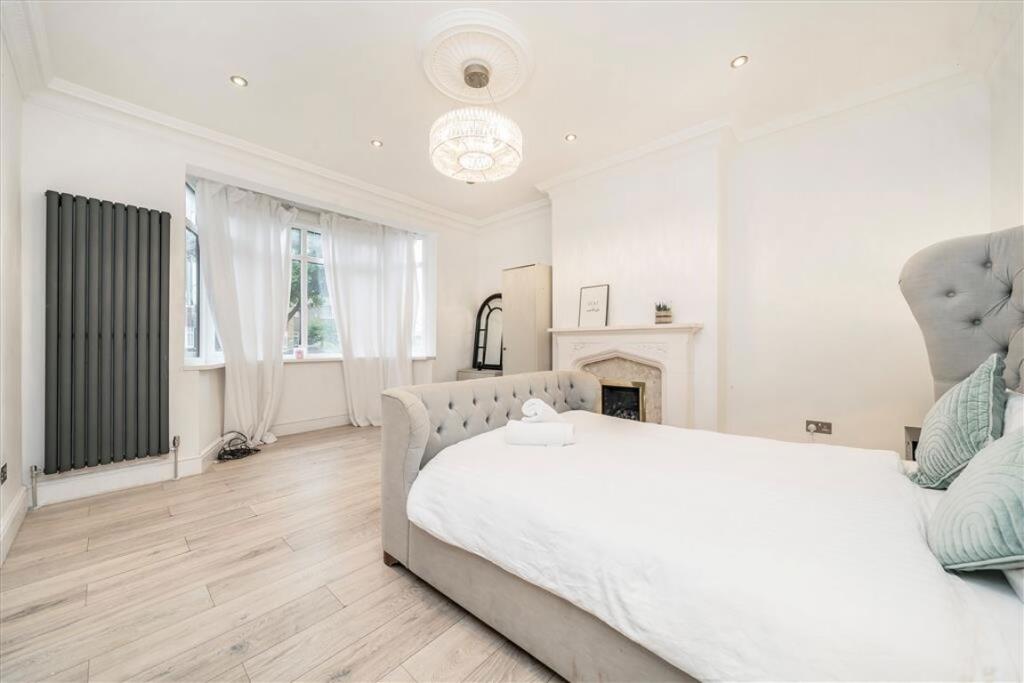 Crantock Road, Catford photo 3
