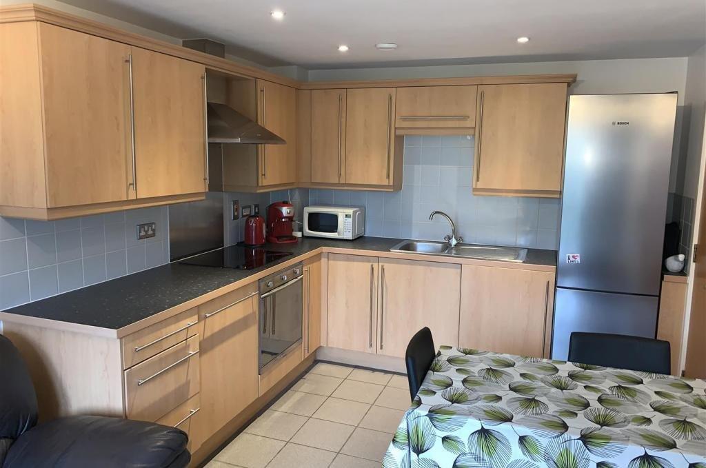 Apartment in Leeds, West Yorkshire - View 2