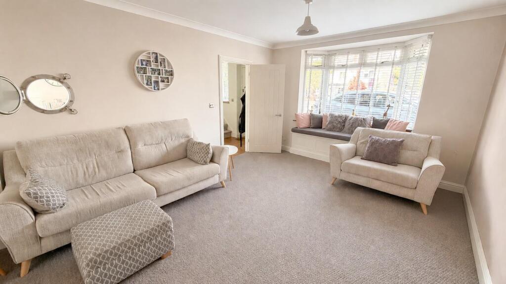 House in Guildford - View 2