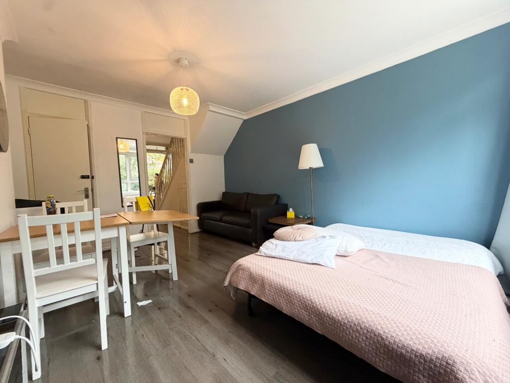 Apartment in London, City of Westminster - View 3