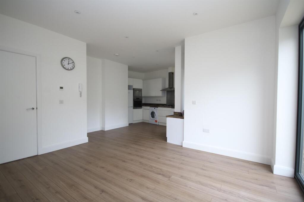 Apartment in London - View 4