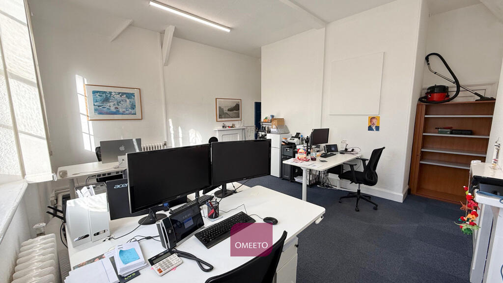 Office to Let