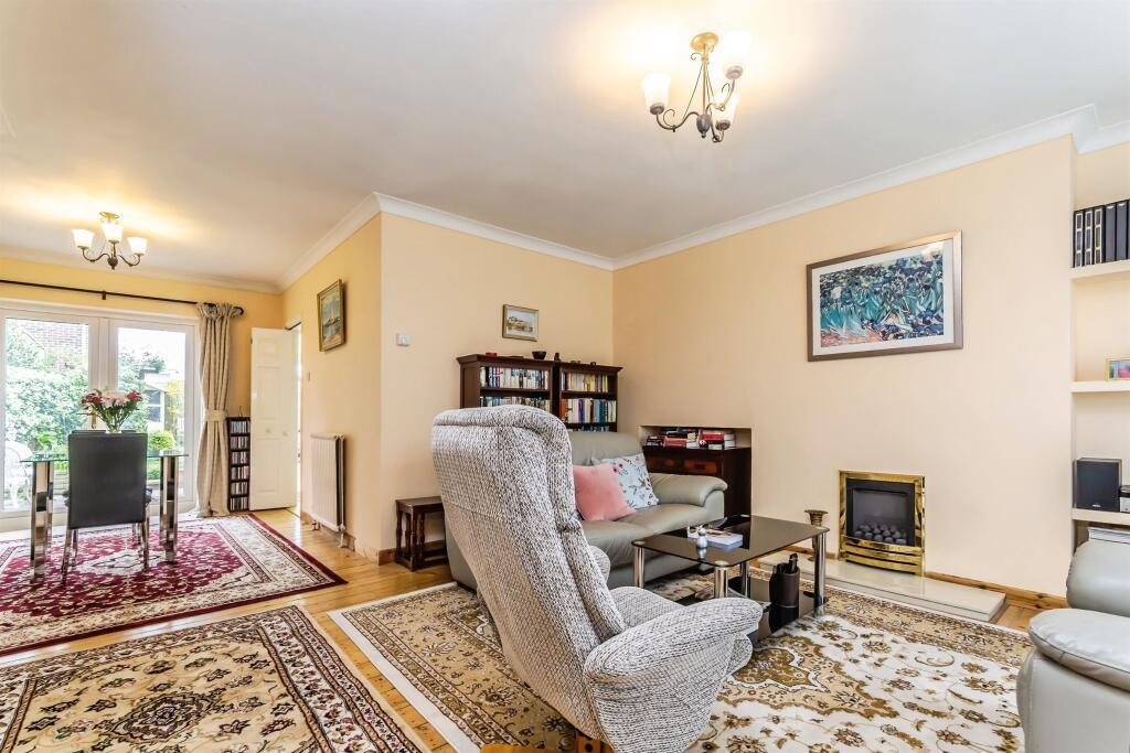 House in Adur, West Sussex - View 4
