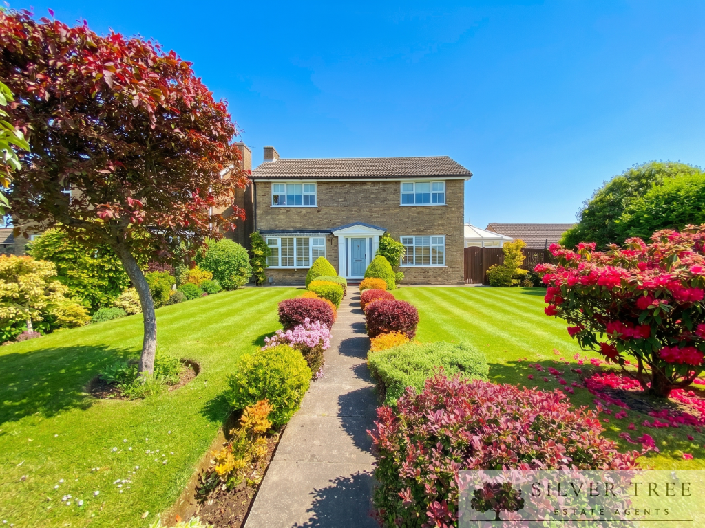 4-bed detached on Annandale Grove, Scalby, Scarborough, North Yorkshire, £480,000
