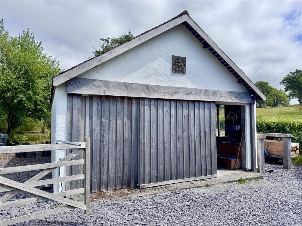 Tai Isaf, Llanrhychwyn, Trefriw photo 4