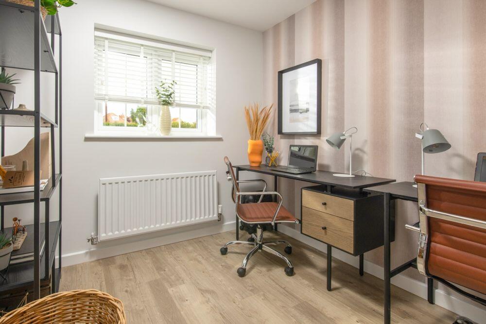 House in Nuneaton and Bedworth, Warwickshire - View 5