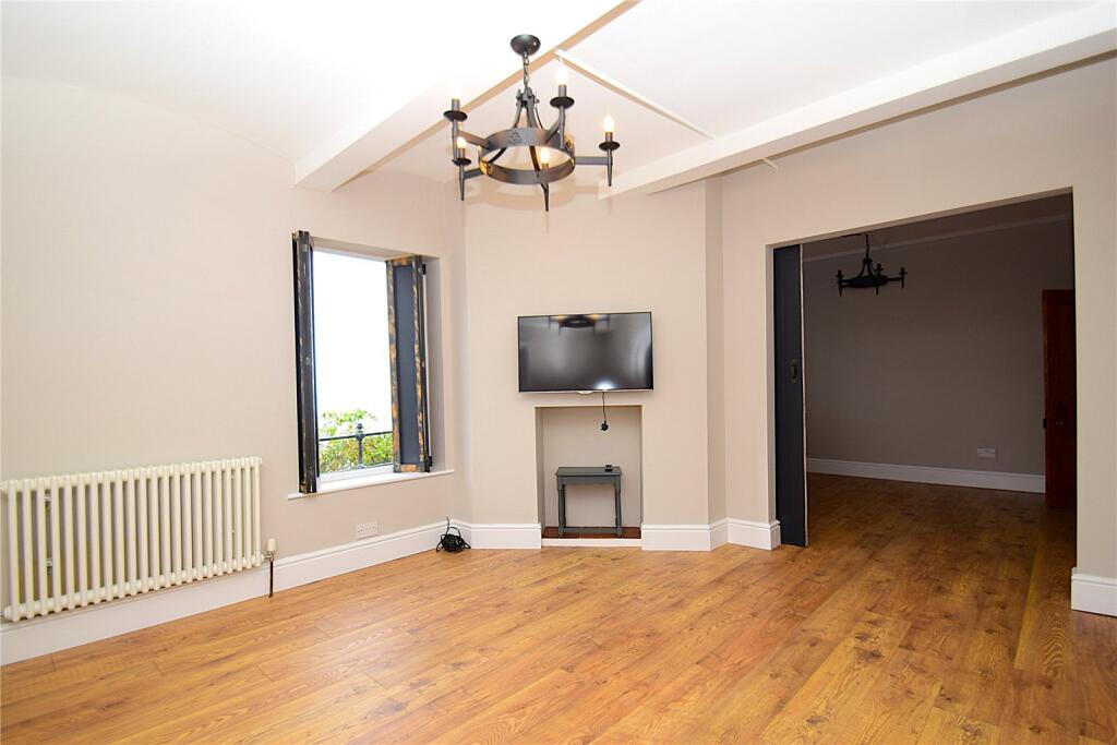 House in York - View 4