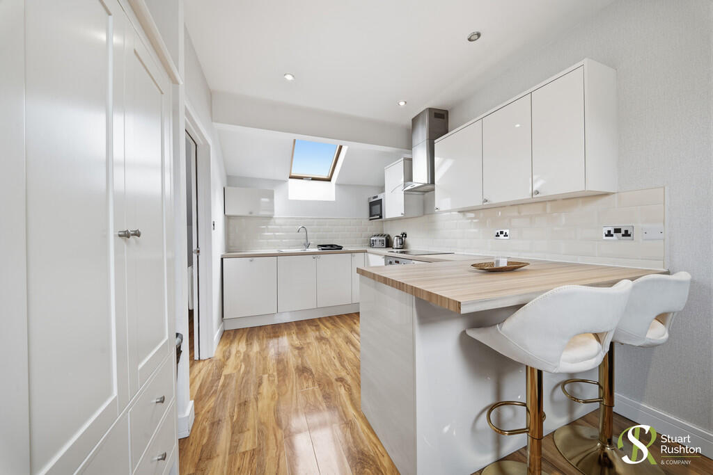 Apartment in Knutsford, Cheshire East - View 4
