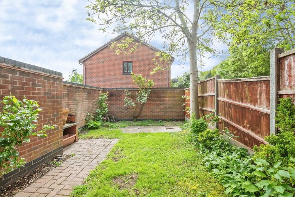 Barnsley Close, Atherstone photo 2
