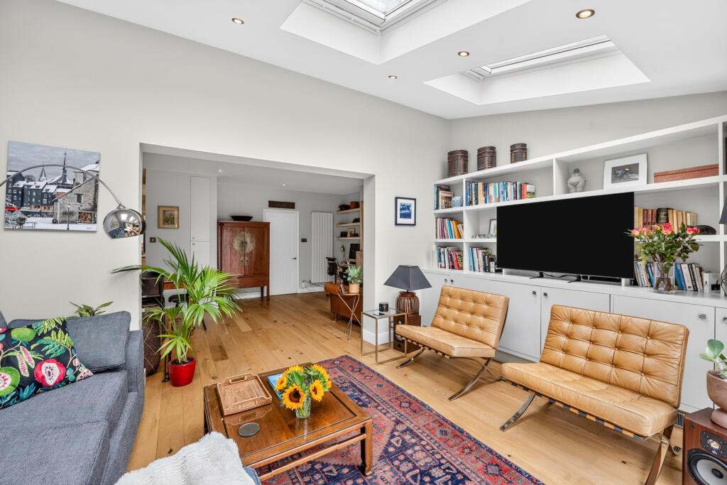 House in London, Roehampton - View 3