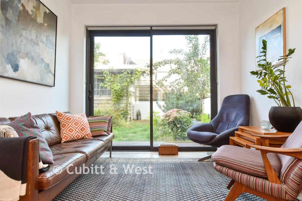 House in Brighton - View 5